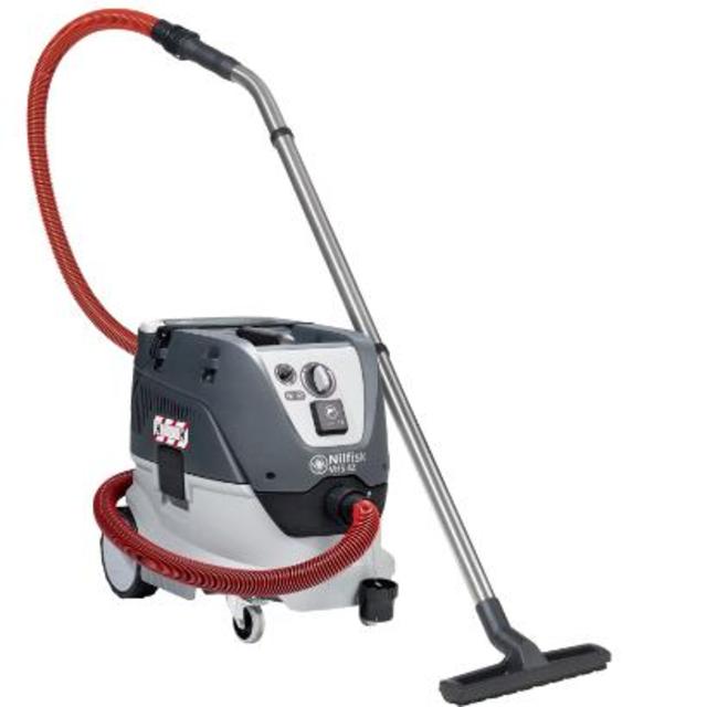 Nilfisk VHS 42 M-H Vacuum Cleaner